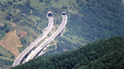 Traforo del Gran Sasso .